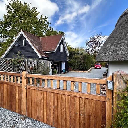 The Cottage Get Away Saffron Walden Exteriör bild